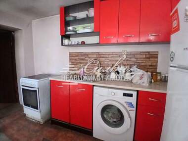 For sale - House in Dobrudjanski,  Shumen