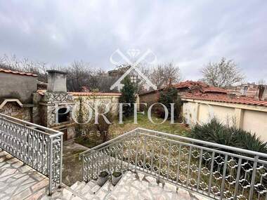 Satış - Ev olarak Karnobat,  Burgas