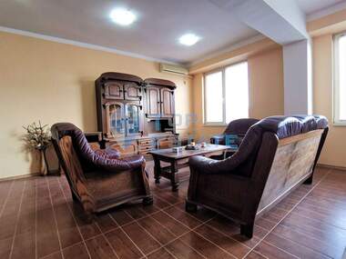 For sale - Office in Gorna Oriahovica,  Veliko Tarnovo