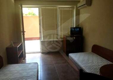 Închiriere - Apartament în Bazar Levski,  Varna
