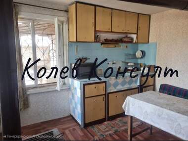 Продажба - Къща в Тракиец,  Хасково