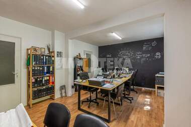 Verkauf - Büro in Elektron,  Warna