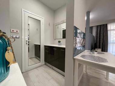 Închiriere - Apartament în Mladejki hălm,  Plovdiv