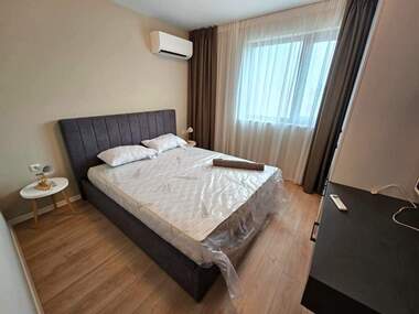 Închiriere - Apartament în Mladejki hălm,  Plovdiv
