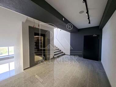 For rent - Office in Industrialna zona-Iug,  Plovdiv