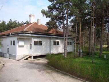 Vânzare - Spațiu industrial/Service auto/Spațiu de depozitare/Depozit/Fitnes în Pirgovo,  Ruse