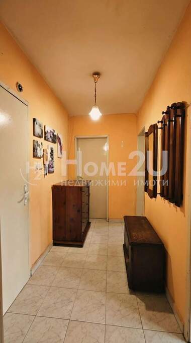 Vânzare - Apartament în Văzrajdane,  Burgas