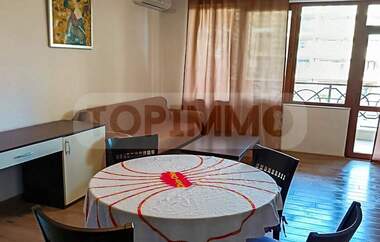 Vânzare - Apartament în Balceik,  Dobrice