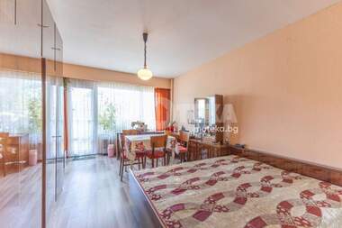 Vânzare - Apartament în Mladost 1,  Varna