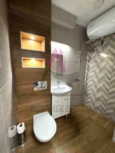 Închiriere - Apartament în Ceaîka,  Varna