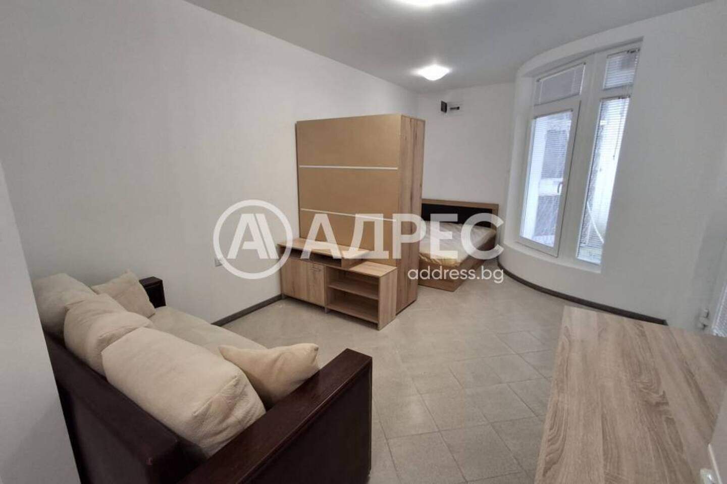 Cu o cameră Apartament în Zimno kino Trakia, Varna – fotografia 3