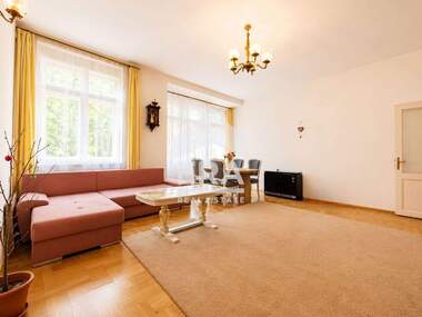 Închiriere - Apartament în Center,  Sofia