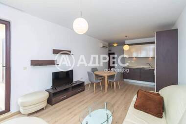 Închiriere - Apartament în Sfinții Constantin și Elena,  Varna