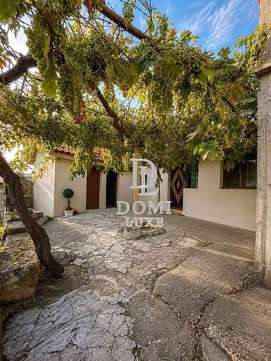 For sale - House in Nikolaevka,  Varna