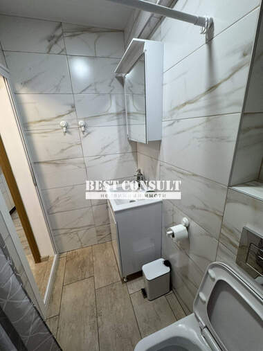 Închiriere - Apartament în Zdraveț Iztok,  Ruse
