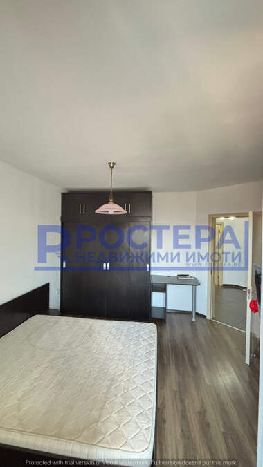 Продажба - Апартамент в Изток,  Търговище