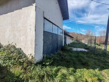 Satış - Depo yeri/Endustriyel tesisler/Depo olarak Pesoçnica,  Montana