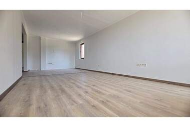 Satış - Apartman olarak Vinica,  Varna