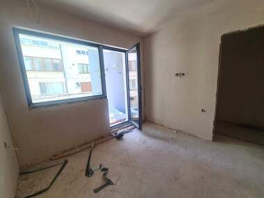 For sale - Apartment in Liuben Karavelov,  Haskovo