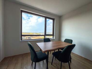 Miete - Wohnung in Horizont,  Burgas