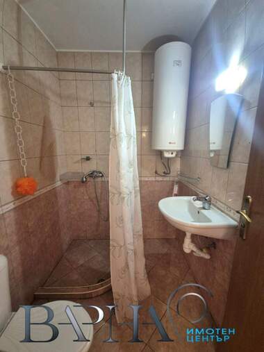 Miete - Wohnung in Sportna zala,  Warna