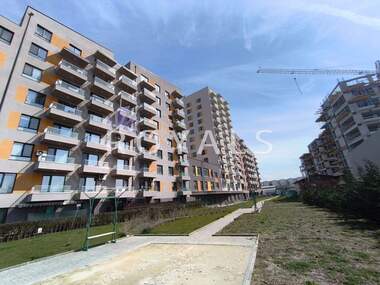 For sale - Apartment in Vazrajdane 1,  Varna