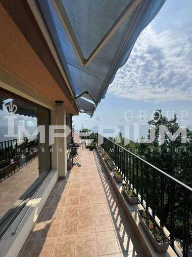 For rent - Apartment in Manastirski rid,  Varna