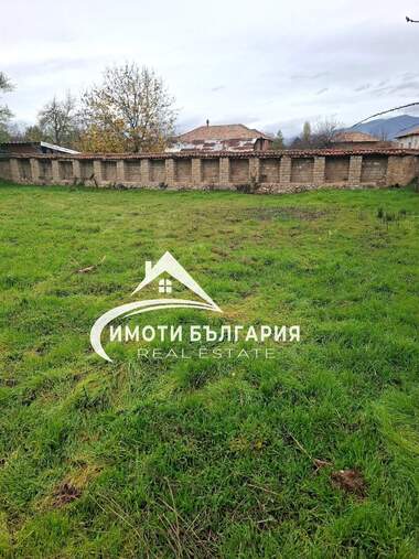 Vânzare - Casă în Karavelovo,  Plovdiv