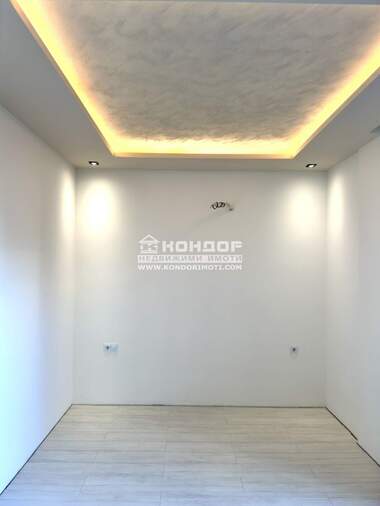 Vânzare - Apartament în Hristo Smirnenski,  Plovdiv