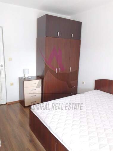 For rent - Apartment in Kolhozen pazar,  Varna