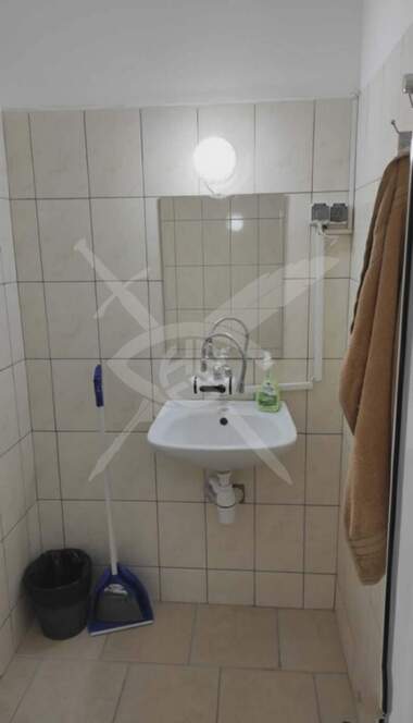 For rent - Store/Office/Storage/Beauty saloon in Vladislavovo,  Varna