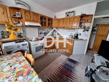 Satış - Apartman olarak Vazrojdenci,  Karcali