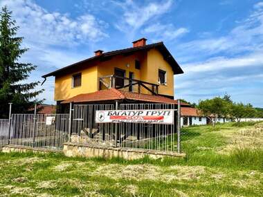 Vânzare - Casă în Radiuvene,  Lovece