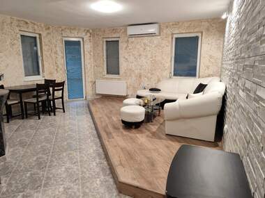 Închiriere - Apartament în Wider Center,  Pleven