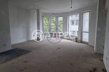 For sale - Apartment in Sportna zala,  Varna