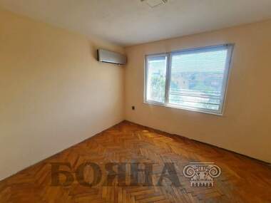 Închiriere - Apartament în Center,  Ruse