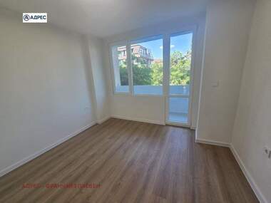 For sale - Apartment in 9-ti kvartal,  Pleven