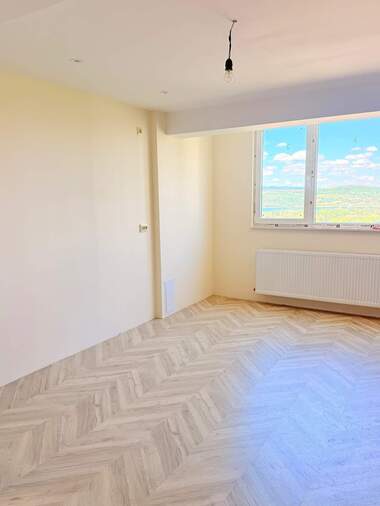 Vânzare - Apartament în Țentăr,  Vrața