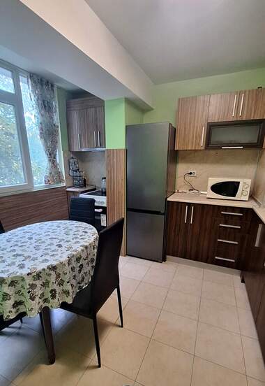 Miete - Wohnung in Slaweykow,  Burgas