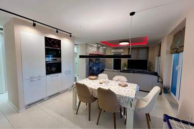 Vânzare - Apartament în Zelenika,  Varna