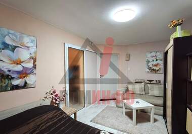 Продажа - Квартира в Център,  Бургас