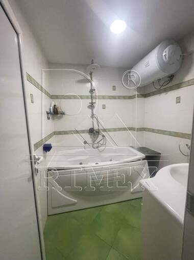 For rent - Apartment in Mladejki halm,  Plovdiv