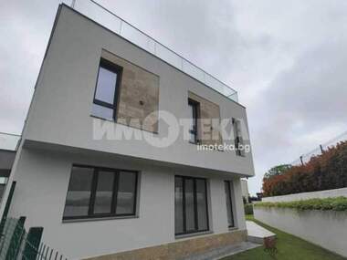 For sale - House in Trakata,  Varna