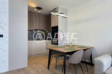 Vânzare - Apartament în Mladost-2,  Sofia