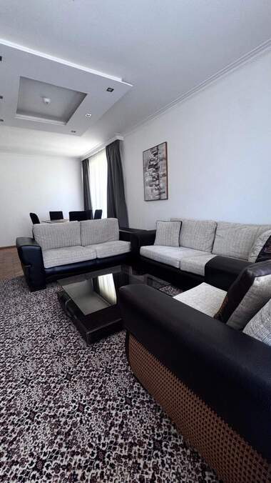 Închiriere - Apartament în Center,  Sofia