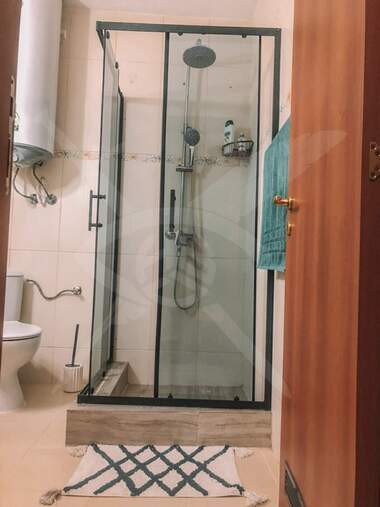 Închiriere - Apartament în Okrăjna bolnița - Generali,  Varna