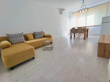 Miete - Wohnung in Izgrew,  Burgas