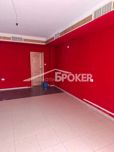 Kira - Dükkan/Ofis/Depo/Güzellik salonu/Yer/Diş ofisi olarak Centar,  Sliven