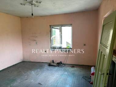 For sale - House in Studena,  Pernik