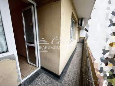 Închiriere - Apartament în Dobrudjanski,  Șumen